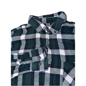 Jackson Hole Men's L Green White Black Plaid Flannel Pocket Button-Down Shirt